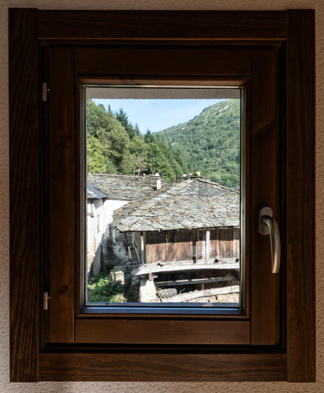 Hotel Rural Las Montanas De Pumar Besullo Exterior foto